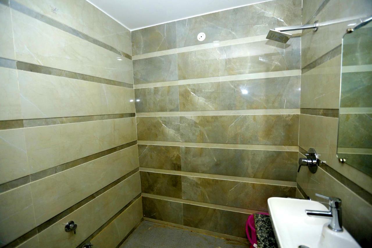 Hotel Golden Heart Amritsar Bagian luar foto