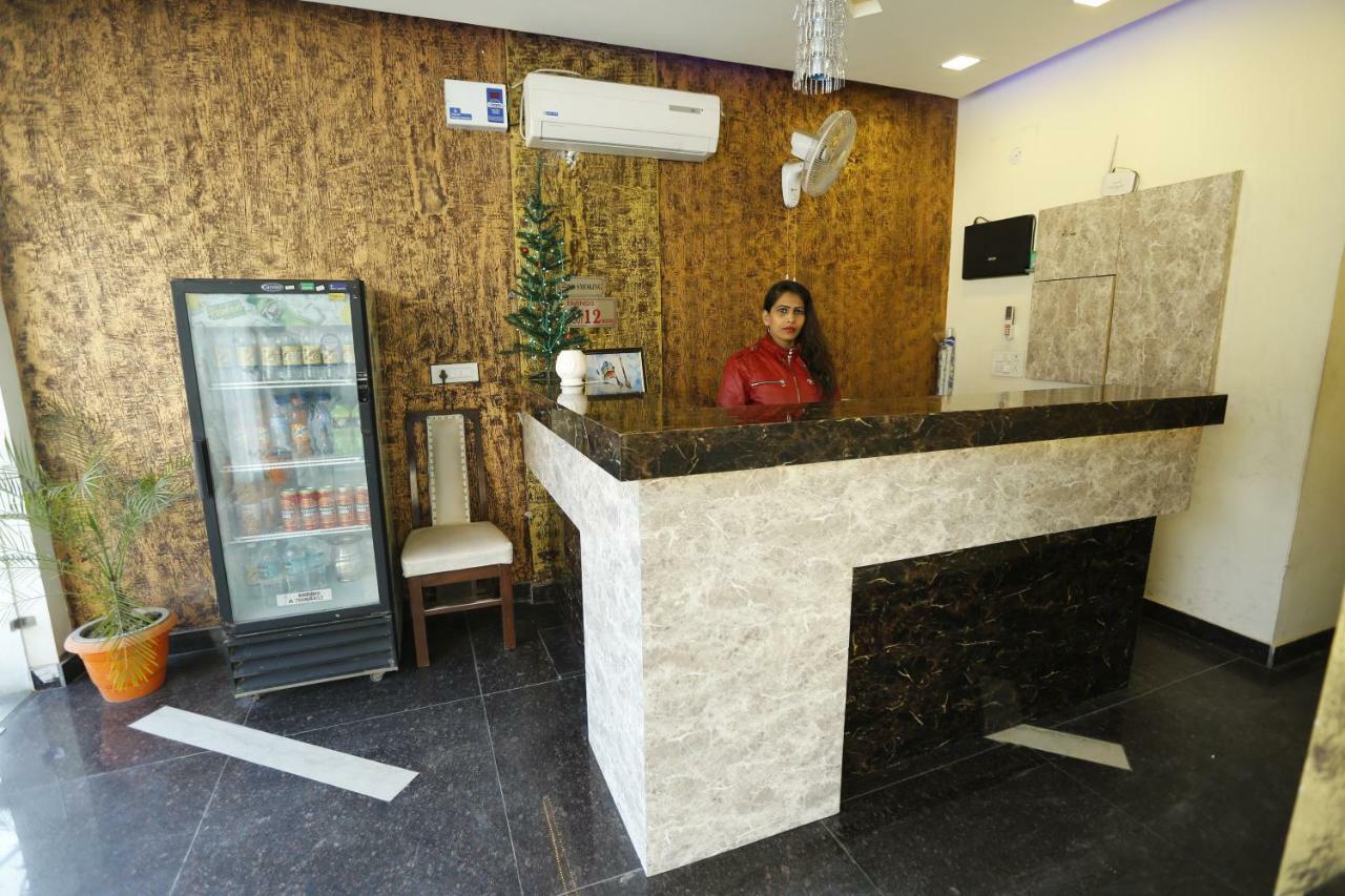Hotel Golden Heart Amritsar Bagian luar foto