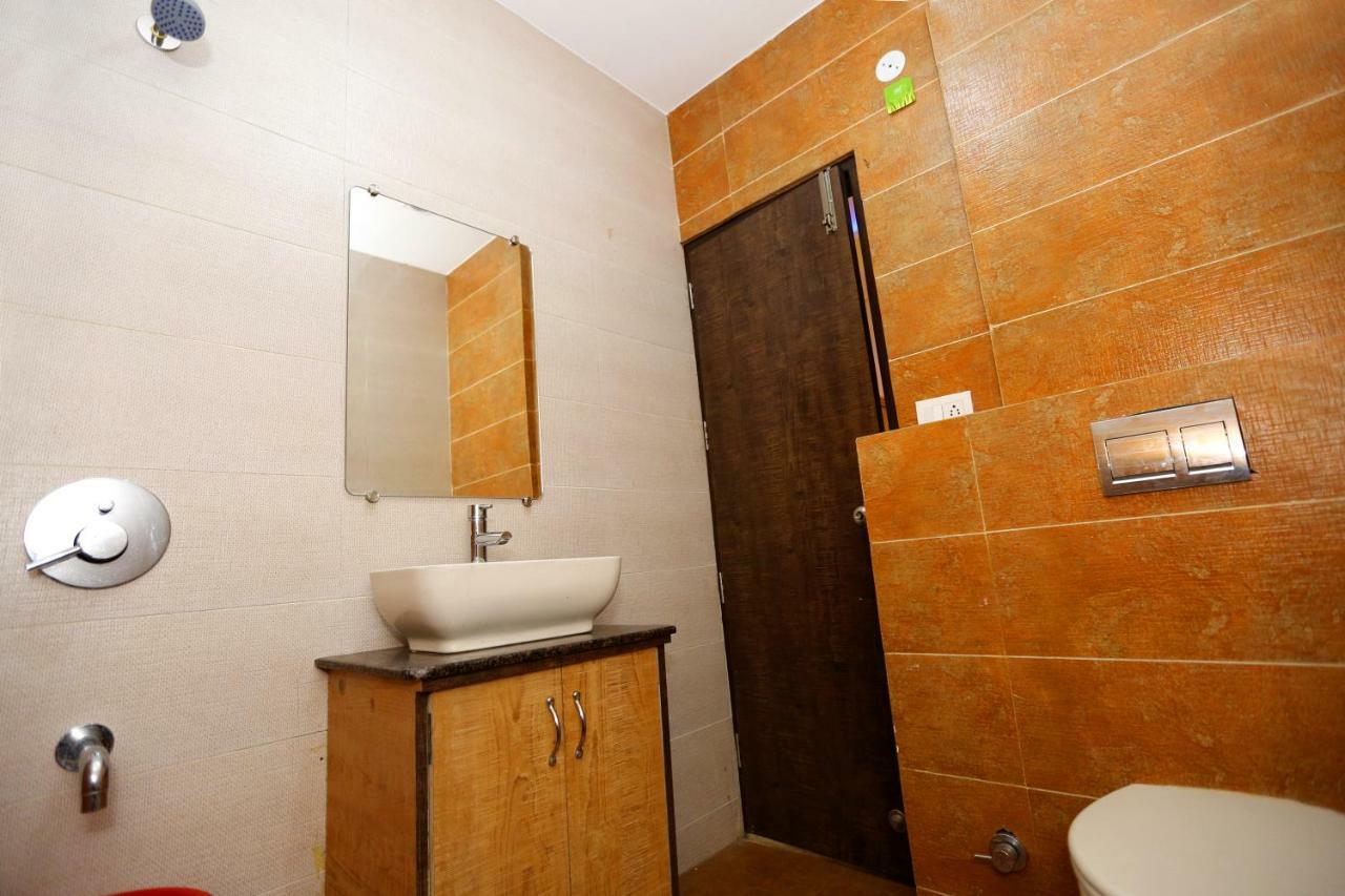 Hotel Golden Heart Amritsar Bagian luar foto