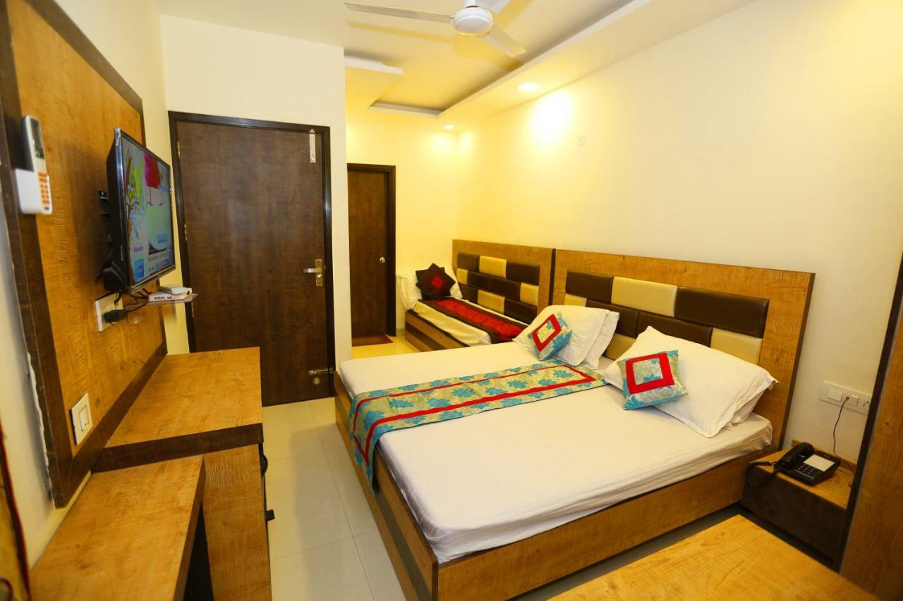 Hotel Golden Heart Amritsar Bagian luar foto