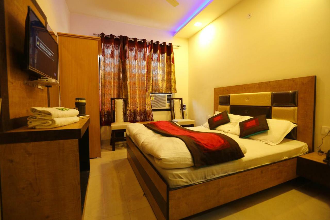 Hotel Golden Heart Amritsar Bagian luar foto